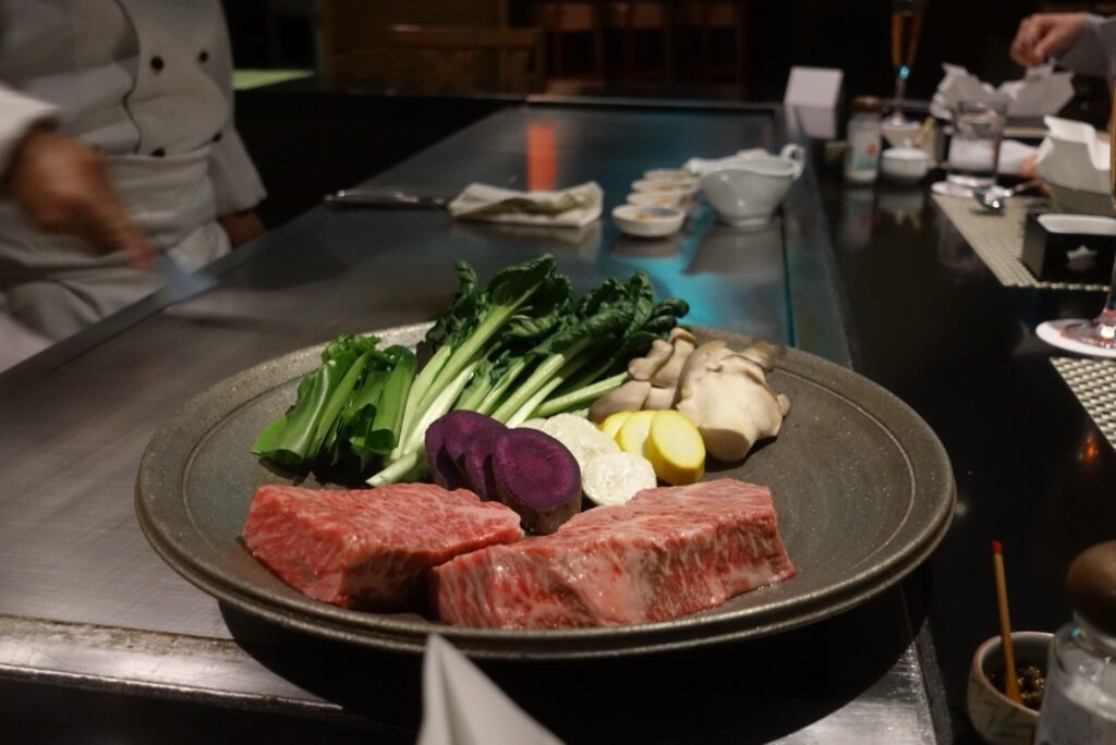 霜降りが美しい黒毛和牛の高級牛肉