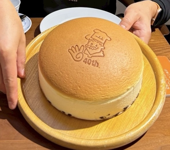 りくろーおじさんの焼きたてスフレチーズケーキ