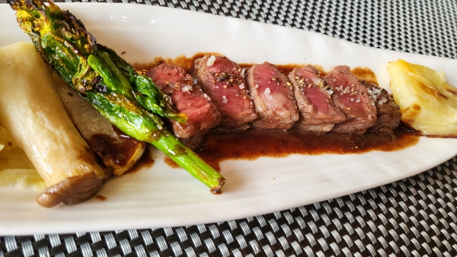 牛カイノミステーキ｜赤身と脂の旨みが調和した柔らかい牛肉ステーキ