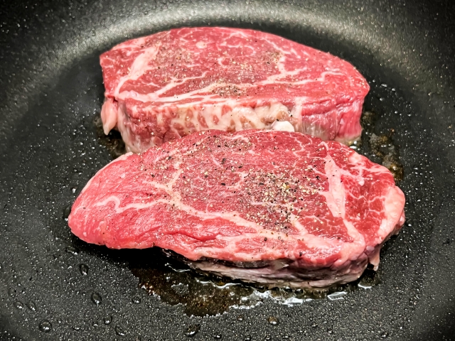 シャトーブリアンの塩胡椒焼き|シンプルな味付けで味わう極上ステーキ