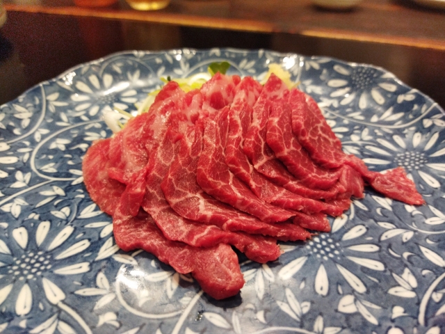 リブロースかぶり(リブキャップ)の霜降り|美しいサシが入った和牛肉