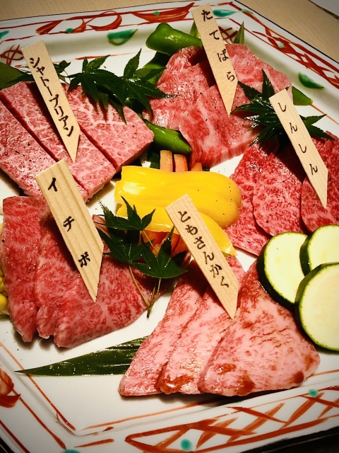 牛肉の希少部位イラスト｜たてばら・いちぼ・シンシン・シャトーブリアン・ともさんかく