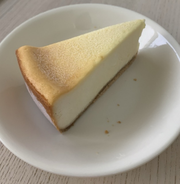 ニューヨークチーズケーキ｜濃厚でクリーミーな本格スイーツ