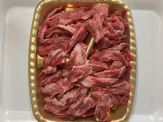 牛肉バラ肉の画像｜煮込み料理や焼肉に使える脂の旨みが豊富な部位