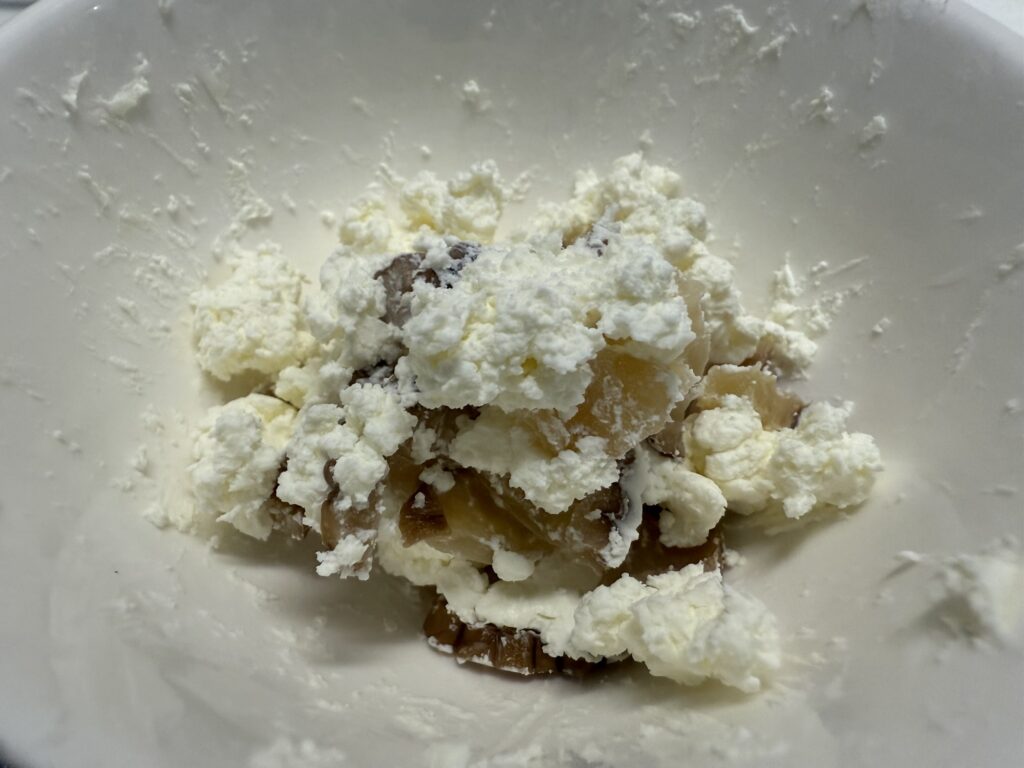 いぶりがっこクリームチーズの調理手順写真