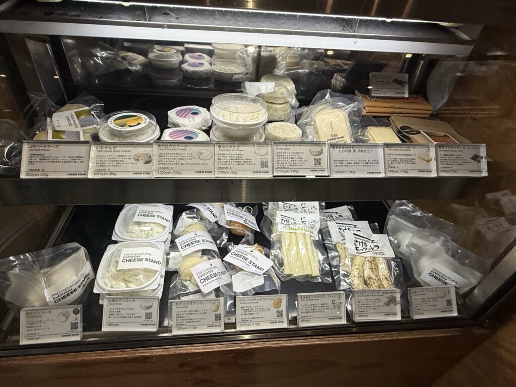 CHEESE STANDで販売されているチーズの写真