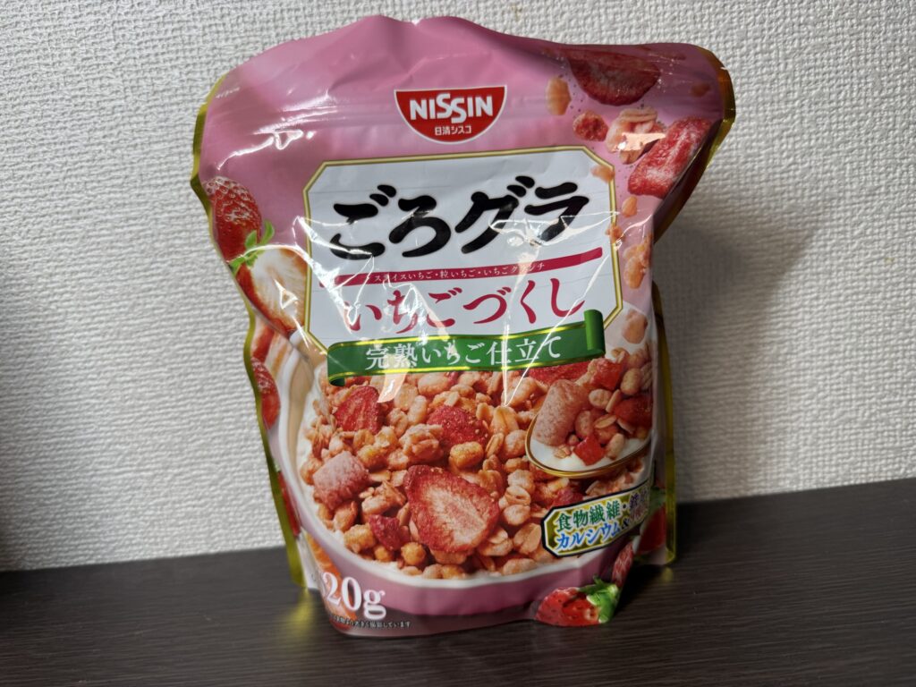 ごろっとグラノーラ いちごづくしのパッケージ 日清シスコ