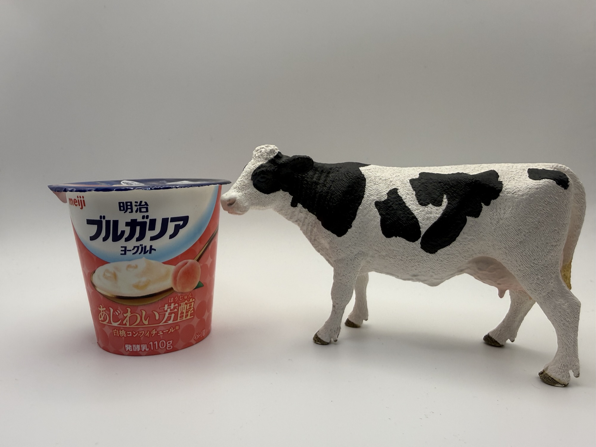 明治ブルガリアヨーグルト あじわい芳醇 白桃コンフィチュール 実食レビュー 2026年新発売