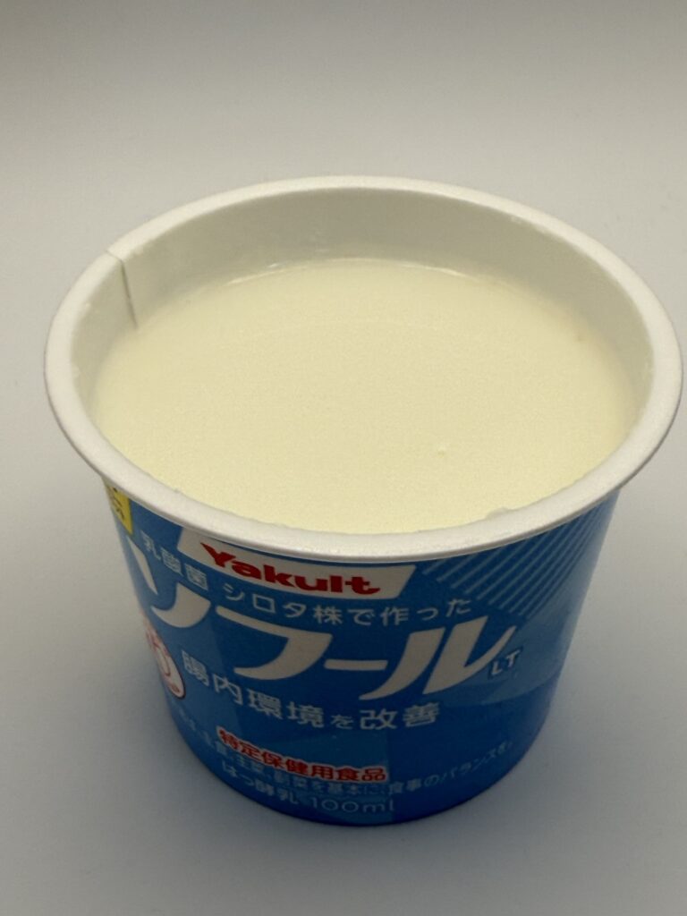 ヤクルト ソフールLT（低脂肪）パッケージと中身